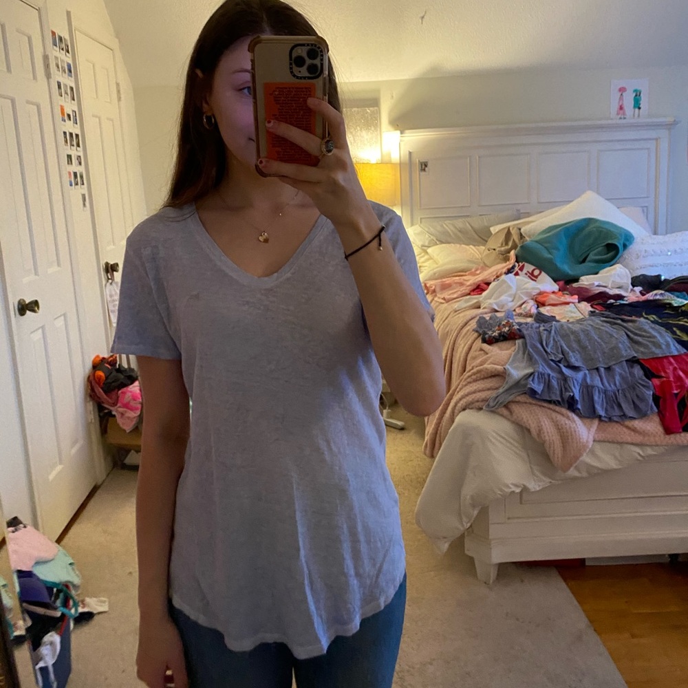 Vineyard Vines scoop neck tshirt